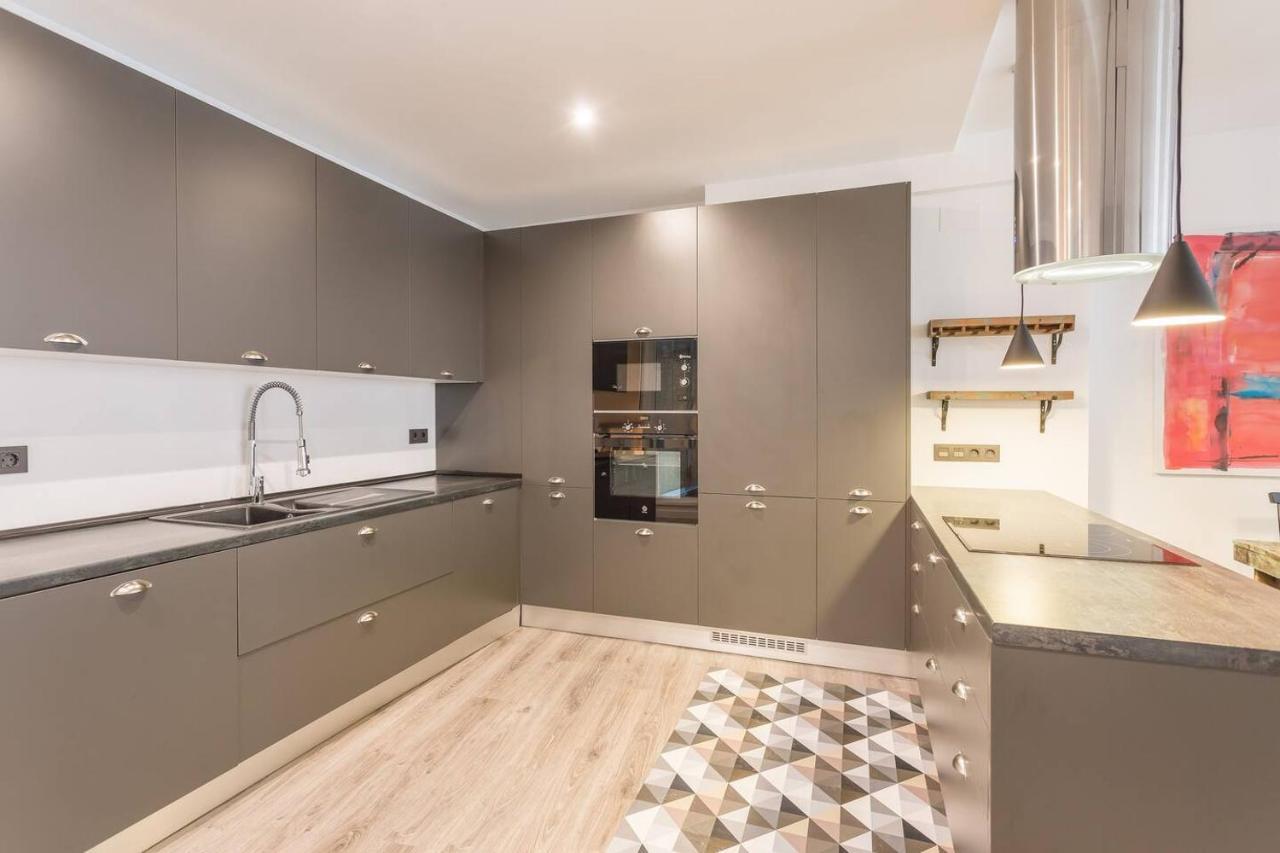 Large And Vanguardist- 2Bd 2Bth- Las Letras Madrid Exteriör bild